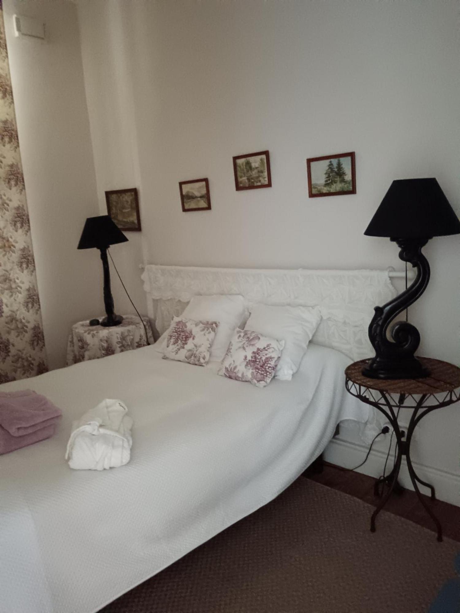Laglorieuse Castel La Bergerie Bed & Breakfast エクステリア 写真