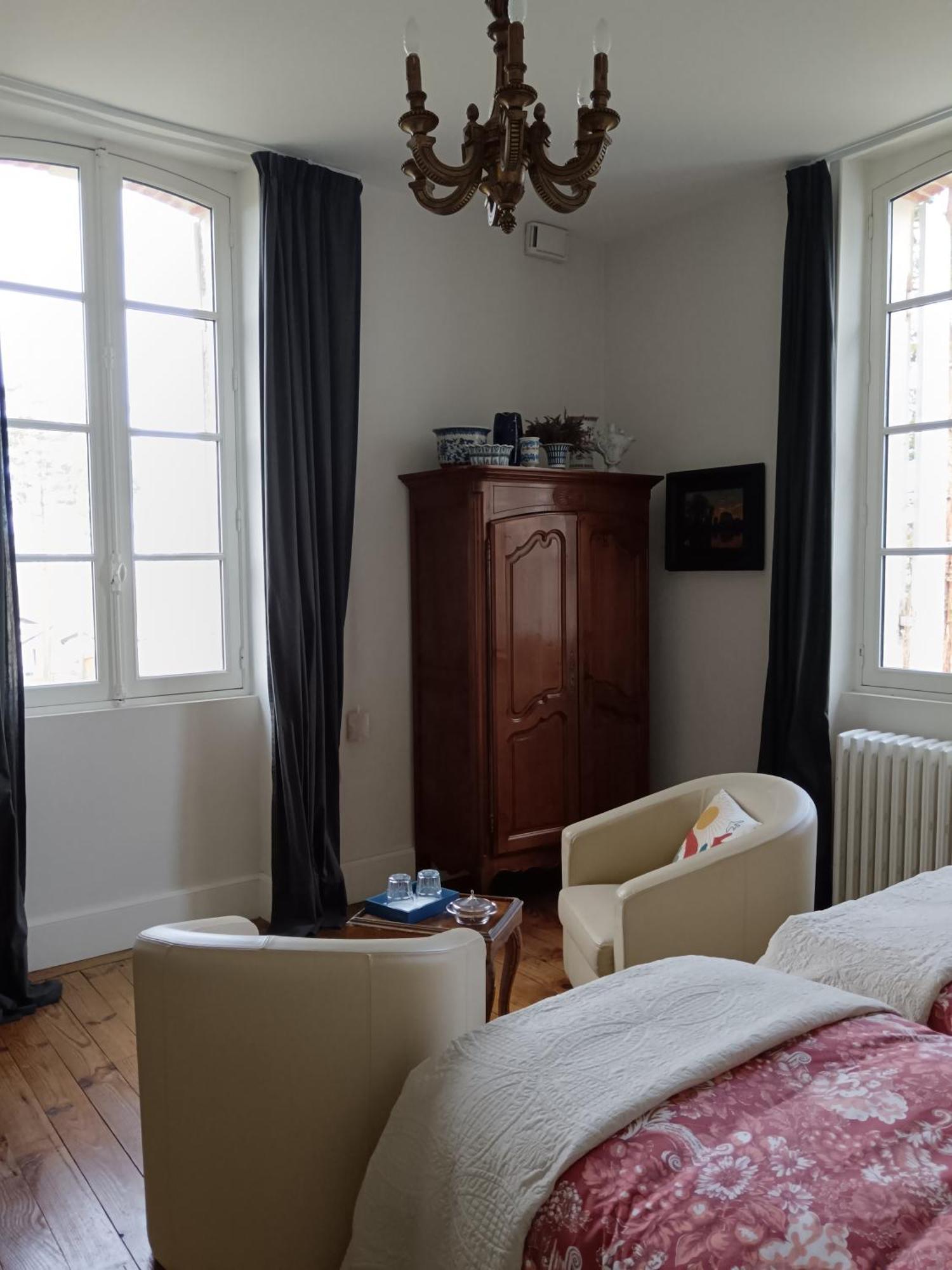 Laglorieuse Castel La Bergerie Bed & Breakfast エクステリア 写真
